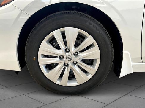 New 2025 Nissan Sentra S image 9