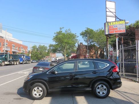 Used 2015 Honda CR-V LX image 7