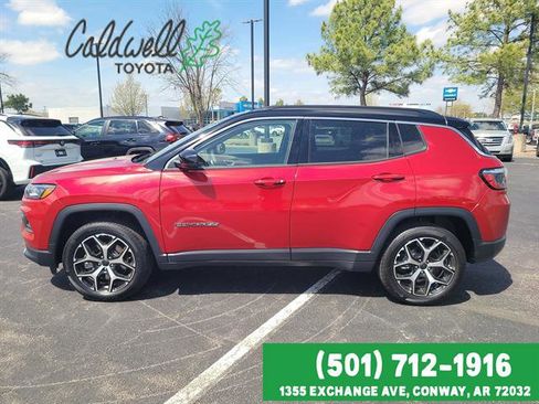 Used 2025 Jeep Compass Limited AWD/4WD image 8