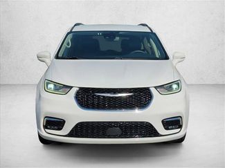 Used 2022 Chrysler Pacifica Touring-L FWD video 2