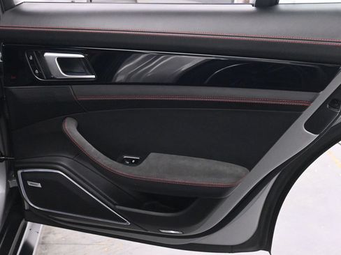 Used 2019 Porsche Panamera GTS AWD/4WD image 22