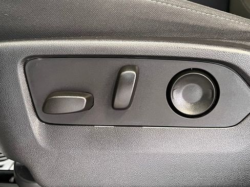 Used 2022 Chevrolet Silverado 1500 RST w/ Z71 Off-Road Package image 32