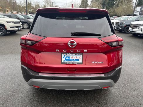 Used 2021 Nissan Rogue SV image 6