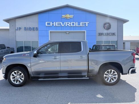 Used 2020 Chevrolet Silverado 1500 LTZ w/ LTZ Premium Package AWD/4WD image 4