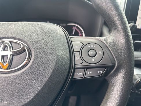 Used 2023 Toyota RAV4 XLE image 22