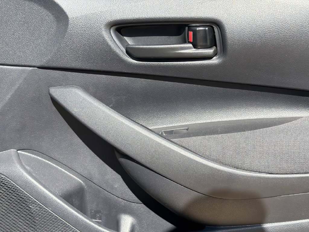 Used 2025 Toyota Corolla LE FWD image 16