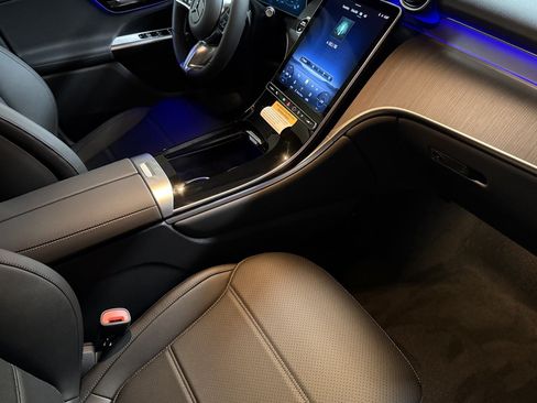 New 2026 Mercedes-Benz GLC 300 image 14