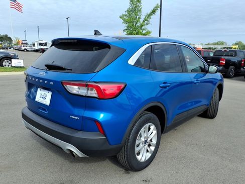 Certified 2021 Ford Escape SE w/ Cold Weather Package image 3