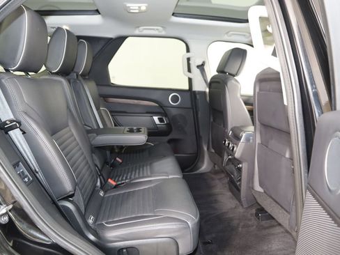 Used 2018 Land Rover Discovery HSE Luxury AWD/4WD image 15