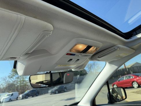 Used 2017 Subaru Forester 2.5i Premium image 15