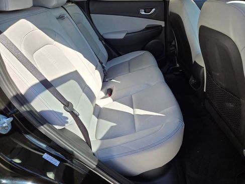 Used 2022 Hyundai Kona Limited image 17