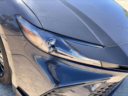 Used 2025 Toyota Camry SE image 29