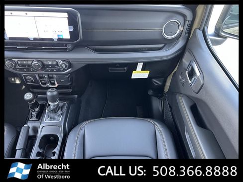 New 2026 Jeep Gladiator Sport image 18