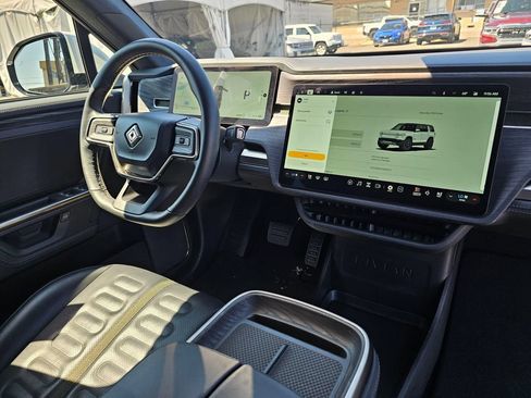 Used 2025 Rivian R1S Adventure AWD/4WD image 11