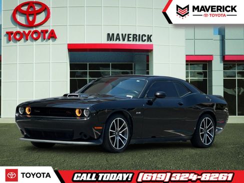 Used 2023 Dodge Challenger R/T w/ Shaker Package image 1