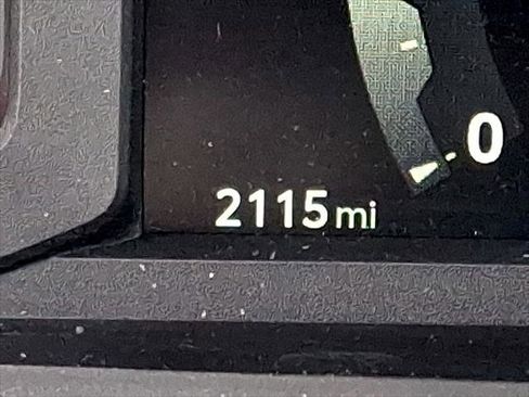 Used 2025 Toyota Tacoma SR5 image 13