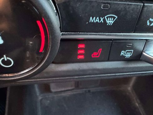 Used 2022 Ford Bronco Black Diamond image 36