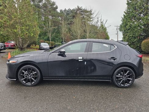 New 2026 MAZDA MAZDA3 Hatchback w/Premium Plus Pkg image 8