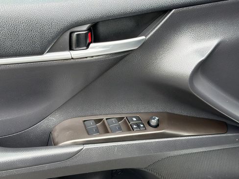 Used 2024 Toyota Camry LE FWD image 16