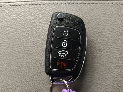 Used 2018 Hyundai Sonata SE FWD image 32
