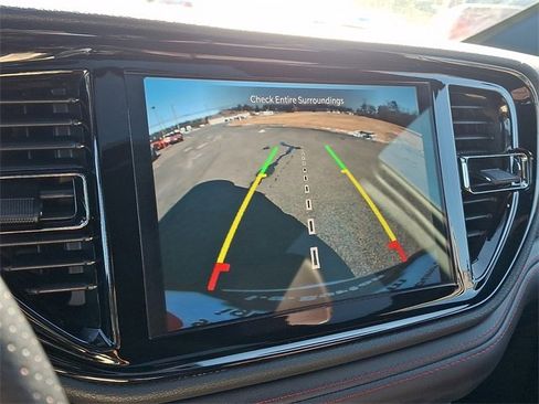 Used 2025 Dodge Durango GT image 21