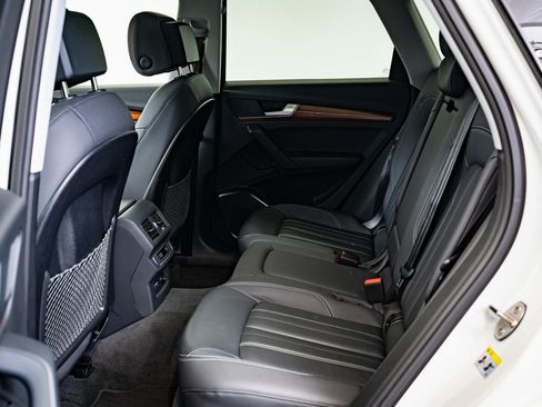 Used 2023 Audi Q5 2.0T Premium w/ Convenience Package image 33