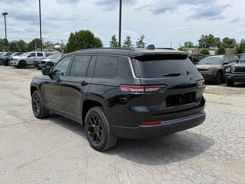New 2026 Jeep Grand Cherokee L 4WD image 8