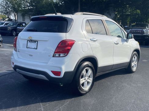 Used 2020 Chevrolet Trax LT w/ LT Convenience Package FWD image 7