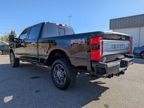 Certified 2025 Ford F250 Platinum w/ Platinum Plus Package image 8