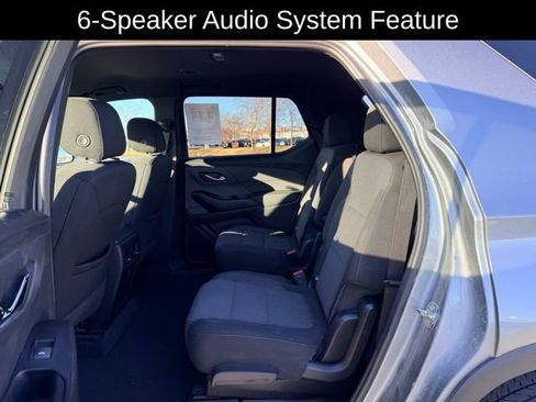 Used 2023 Chevrolet Traverse LT image 9