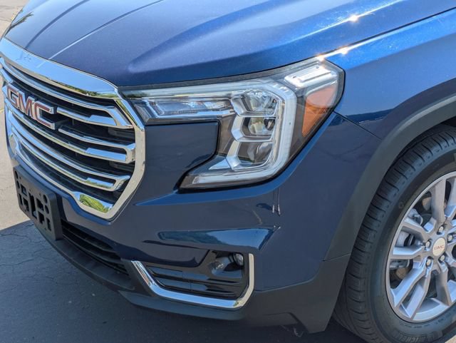 Certified 2022 GMC Terrain SLT w/ LPO, Floor Liner Package AWD/4WD image 9