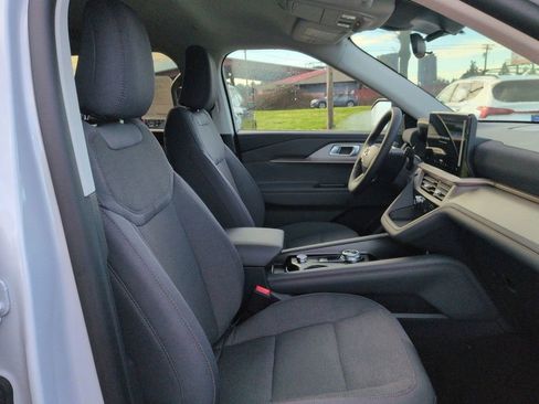 New 2026 Ford Explorer Active image 28