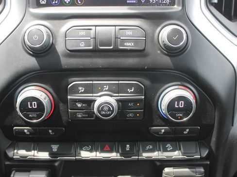 Used 2023 Chevrolet Silverado 2500 LT AWD/4WD image 39