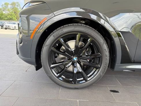 Used 2026 BMW X7 xDrive40i w/ M Sport Package image 13