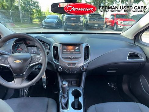 Used 2016 Chevrolet Cruze LT FWD image 5
