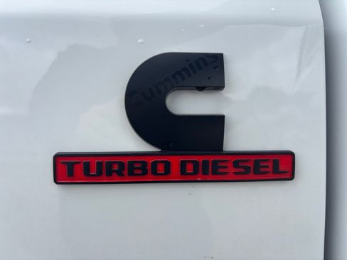 Used 2024 RAM 3500 Limited AWD/4WD image 37