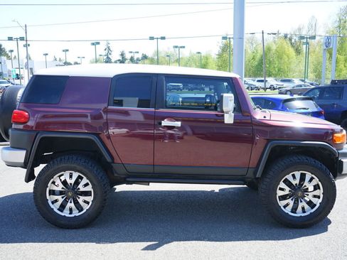 Used 2007 Toyota FJ Cruiser 4WD image 6