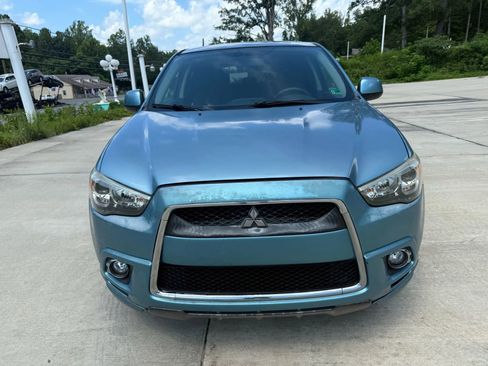 Used 2011 Mitsubishi Outlander Sport SE image 2