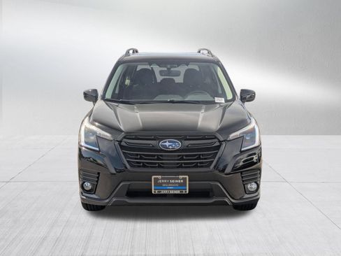 Certified 2023 Subaru Forester Premium AWD/4WD image 8