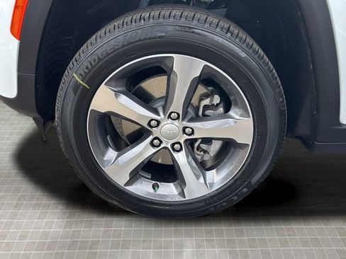 New 2026 Jeep Grand Cherokee L Limited image 46