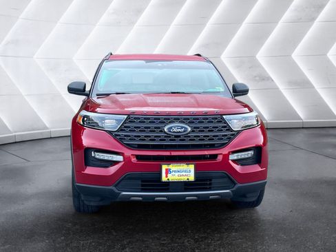 Used 2021 Ford Explorer XLT w/ Equipment Group 202A AWD/4WD image 9