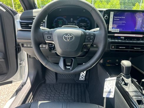 New 2026 Toyota Camry XSE FWD image 21