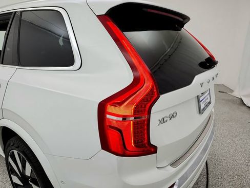 Used 2023 Volvo XC90 T8 Ultimate w/ Protection Package Premier AWD/4WD image 30
