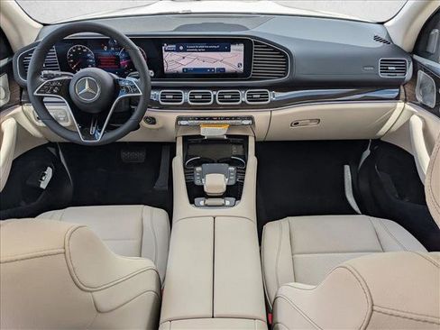 New 2026 Mercedes-Benz GLS 450 4MATIC image 14