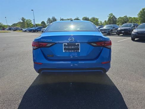 Used 2022 Nissan Sentra SV FWD image 16