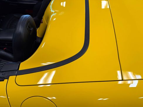 Used 2002 Chevrolet Corvette w/ Preferred Equipment Group2 image 40