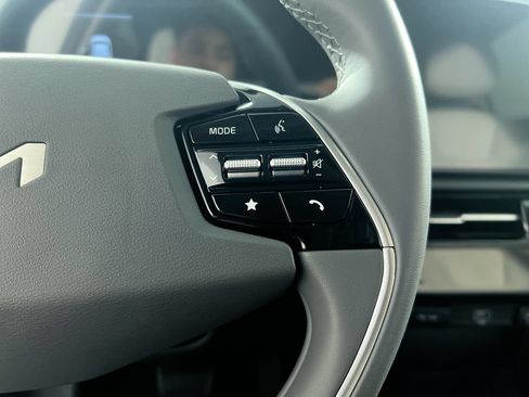 New 2026 Kia Niro EX w/ EX Premium Package FWD image 19