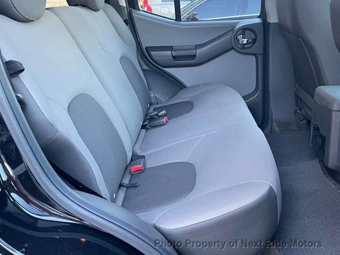Used 2015 Nissan Xterra X RWD image 12