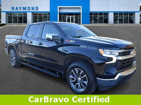 Certified 2023 Chevrolet Silverado 1500 LT w/ Z71 Off-Road Package image 9