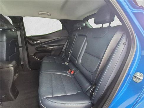Used 2023 Chevrolet Bolt EUV LT w/ Convenience Package FWD image 20